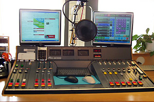 Radio Mojn vender underskud til overskud