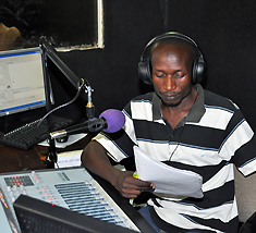 Uganda: De lokale radiostationer er nerven i samfundet